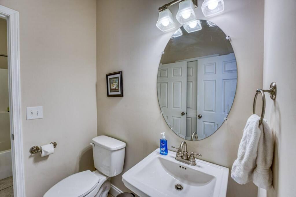 Holiday home Spacious Mountain House - 10 Minutes From & Biltmore!